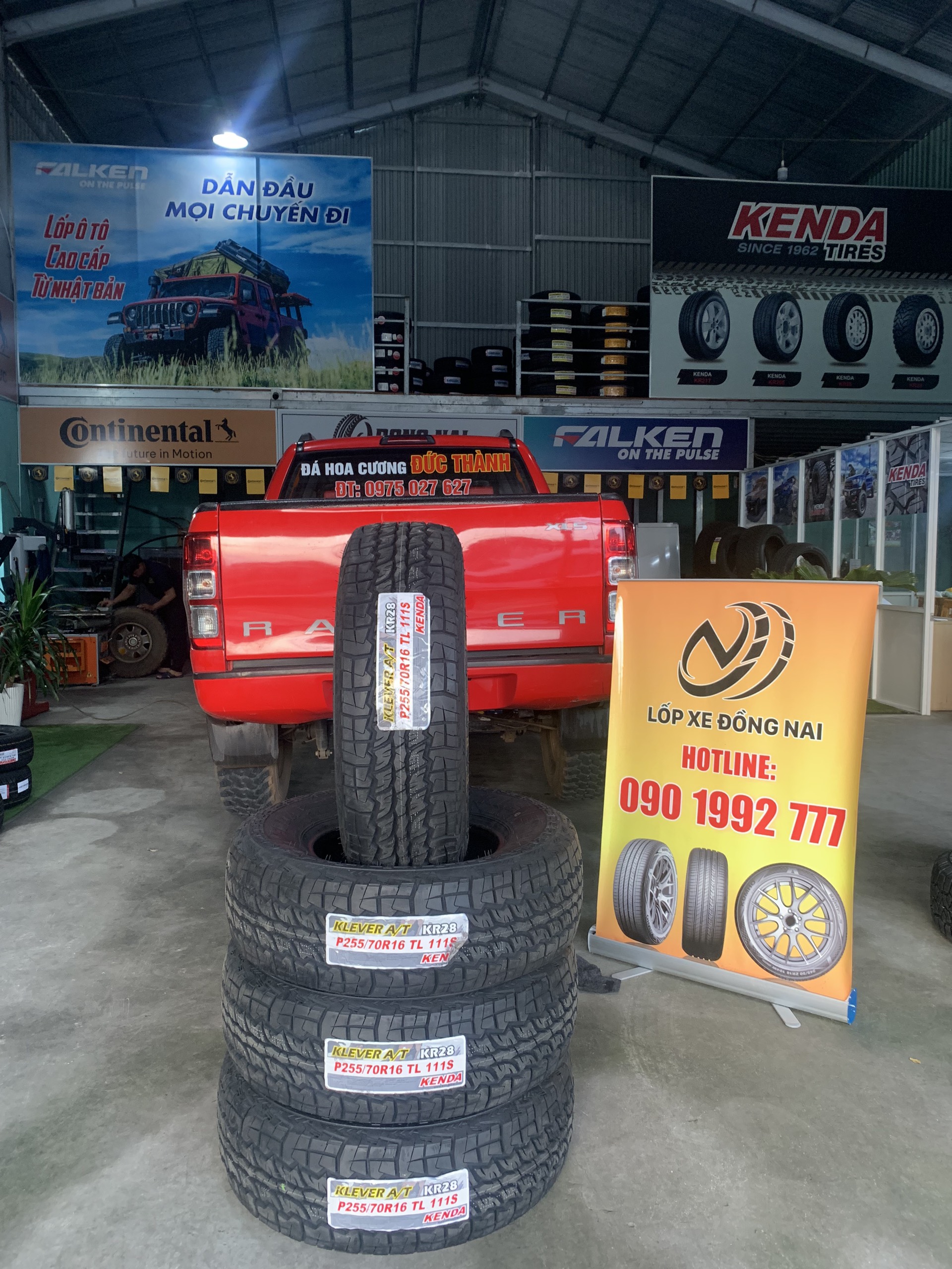 Review : Ford Ranger XLS thay lốp 255/70R16 Kenda Klever KR28