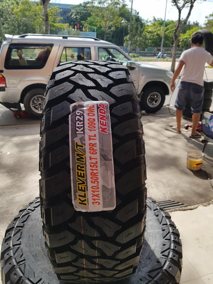 Review : Hyundai Galloper độ lốp off road 31x10.50R15 Kenda KR29 (Gai MT)