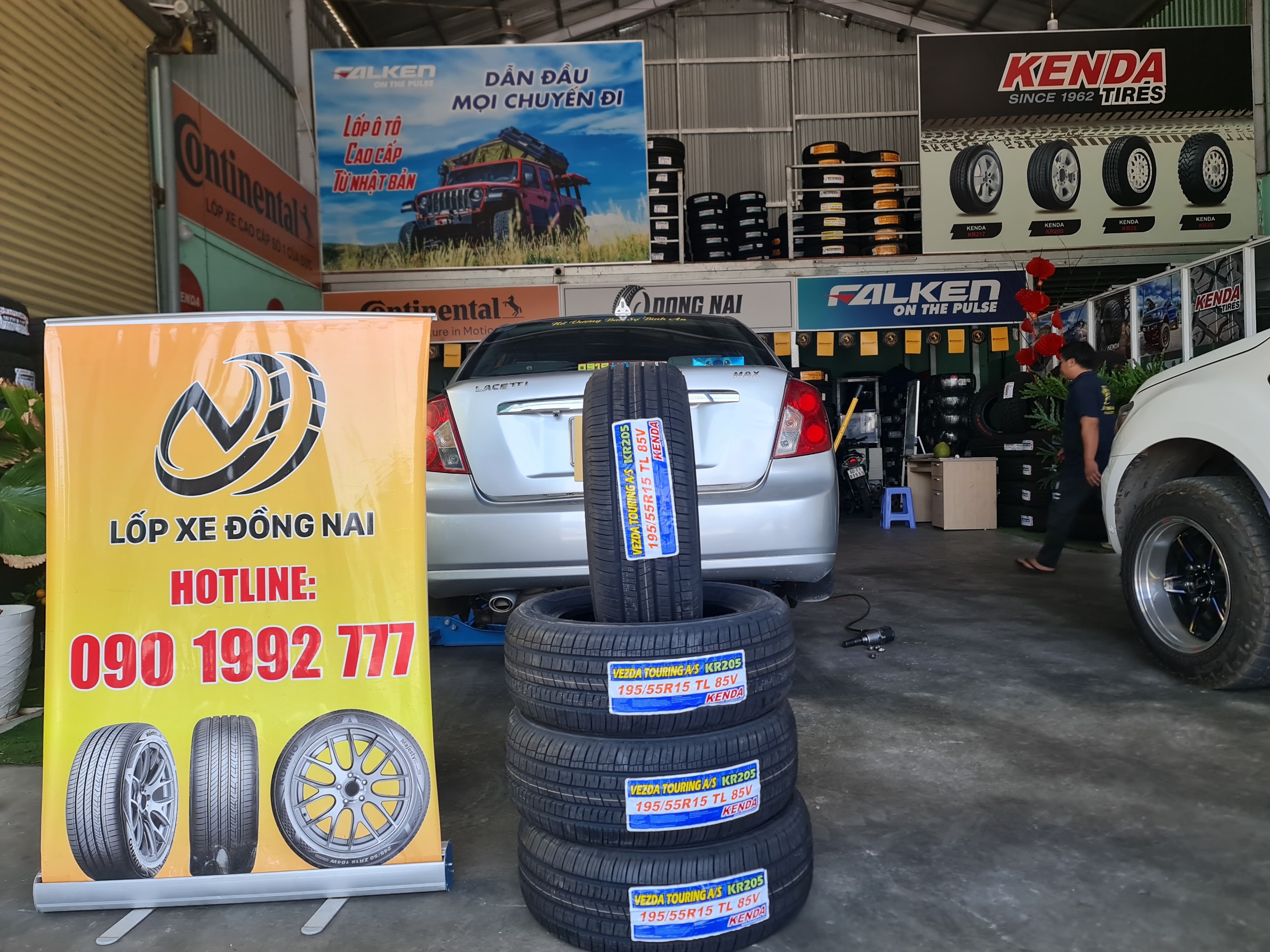 Review : Daewoo Lacetti thay lốp 195/55R15 Kenda Touring KR205