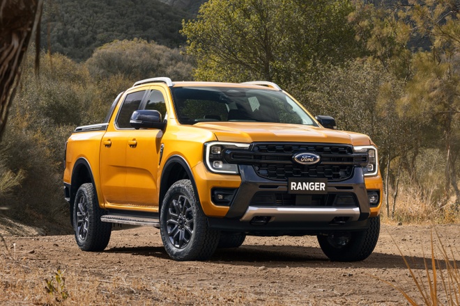 TƯ VẤN : Thay lốp bán tải Ford Ranger XLT chính hãng - giá tốt.