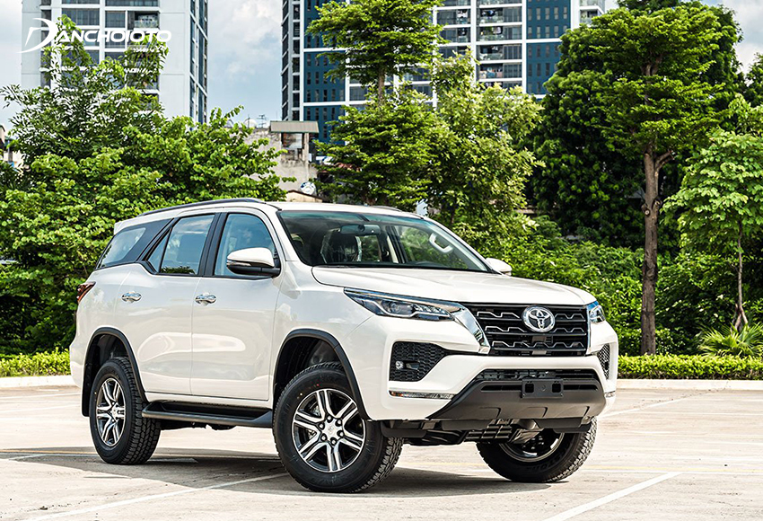 TƯ VẤN : Thay lốp xe Fortuner giá tốt tại Đồng Nai.