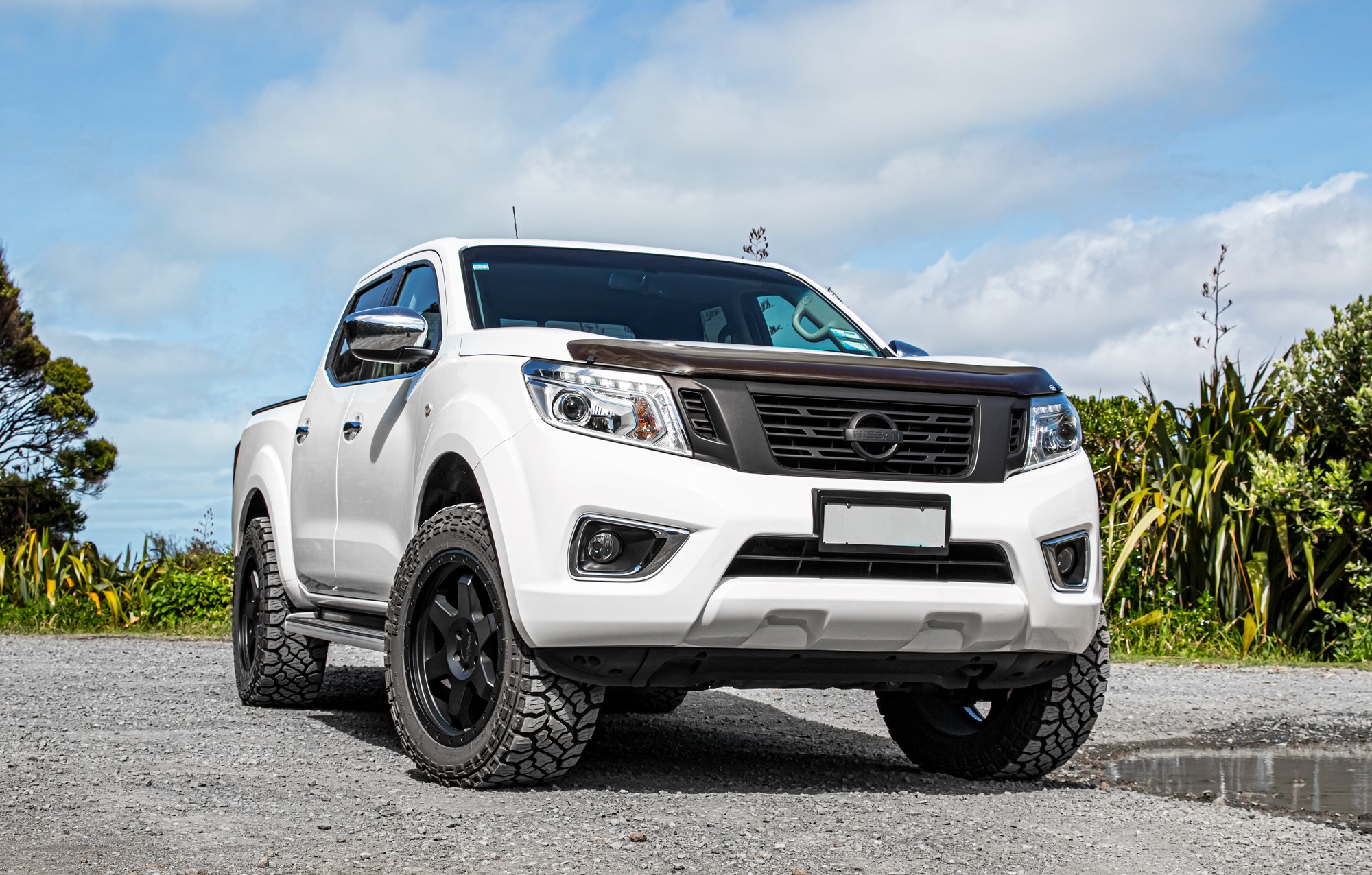 ĐỘ LỐP OFFROAD KENDA RT CHO NISSAN NAVARA