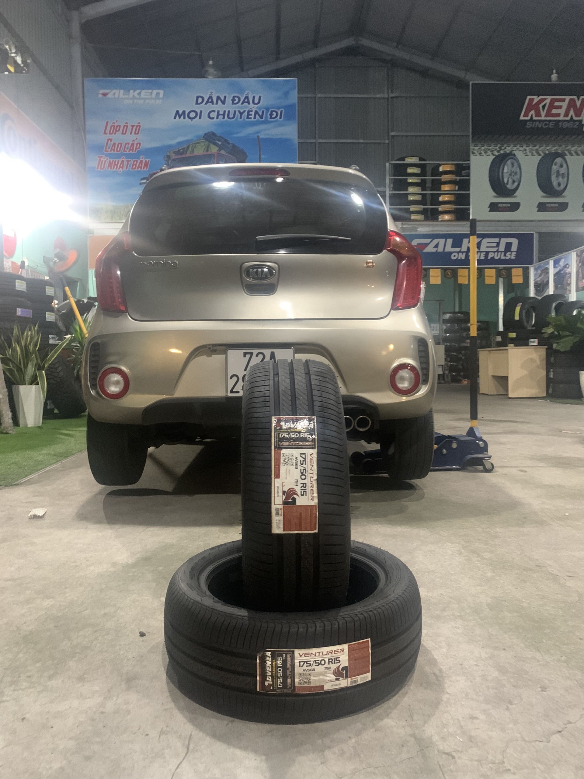 Review : Kia Morning thay lốp 175/50R15 Advenza Venture AV568