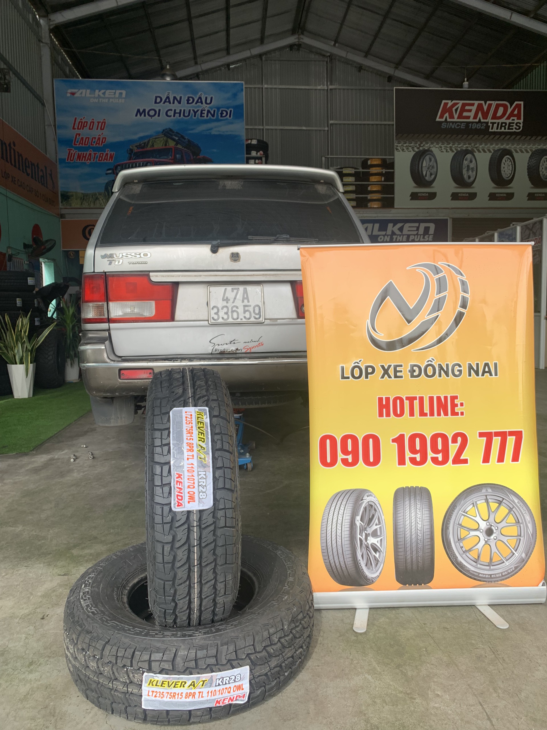 Review : Xe Ssangyong Musso thay lốp địa hình 235/75R15 Kenda Klever KR28