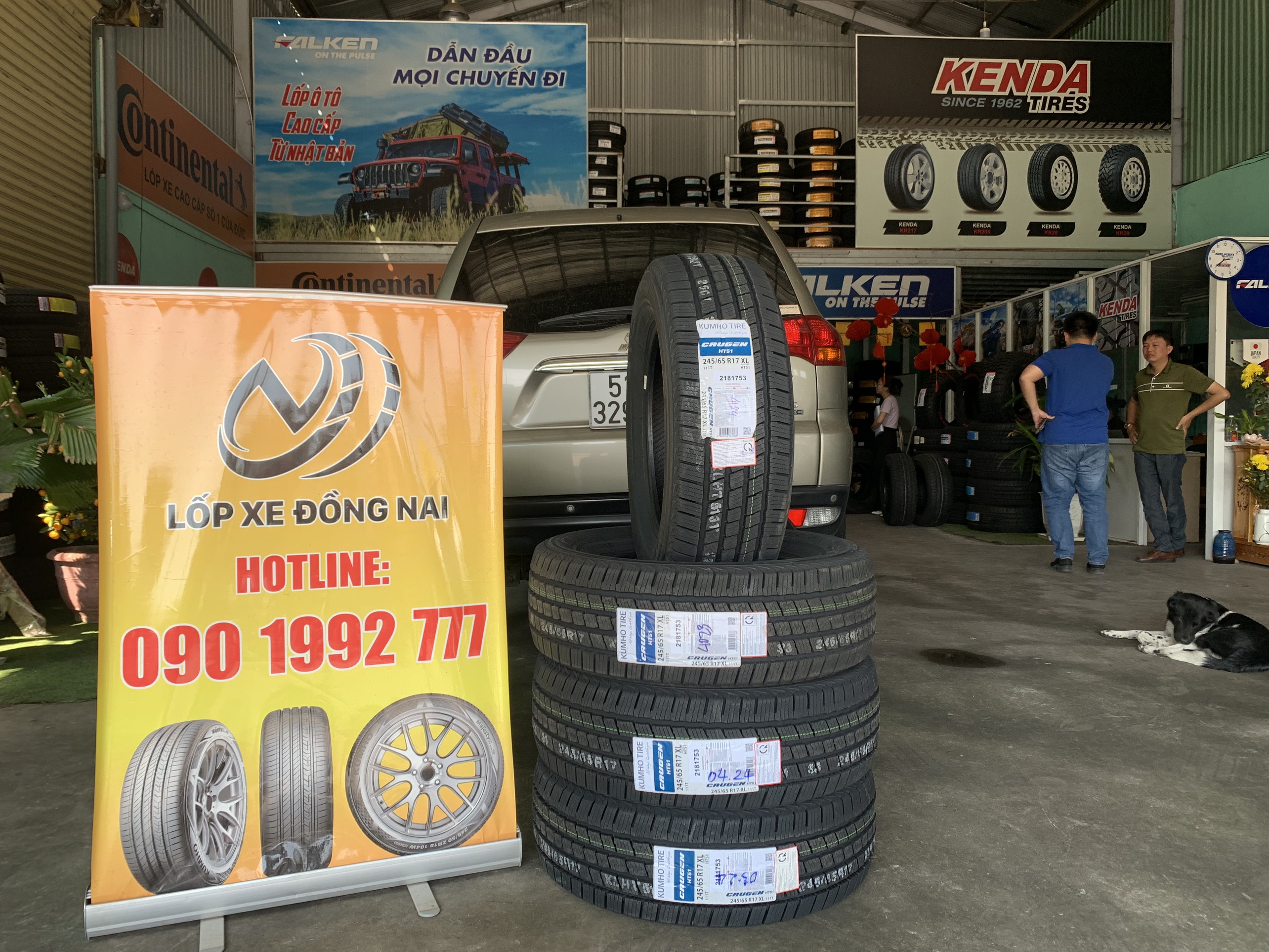 Review : Mitsubishi Pajero thay lốp 245/65R17 Kumho Crugen HT51