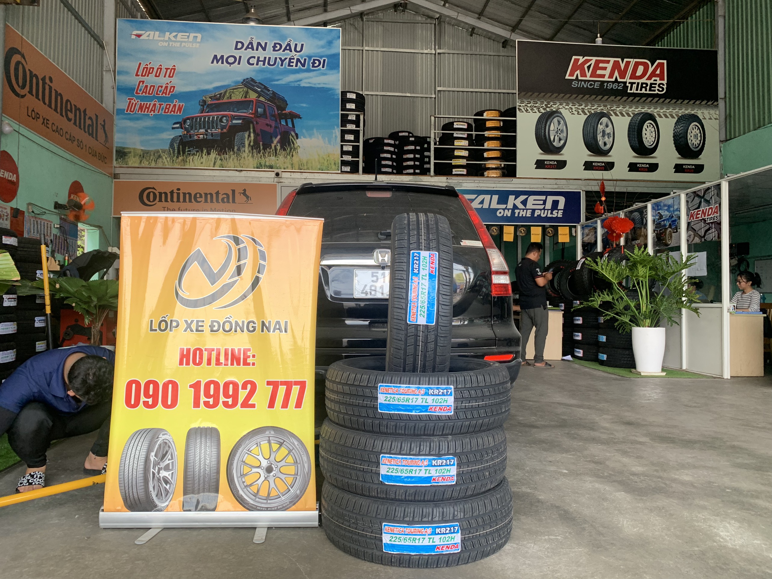 Review : Xe Honda CRV thay lốp 225/65R17 Kenda Touring KR217