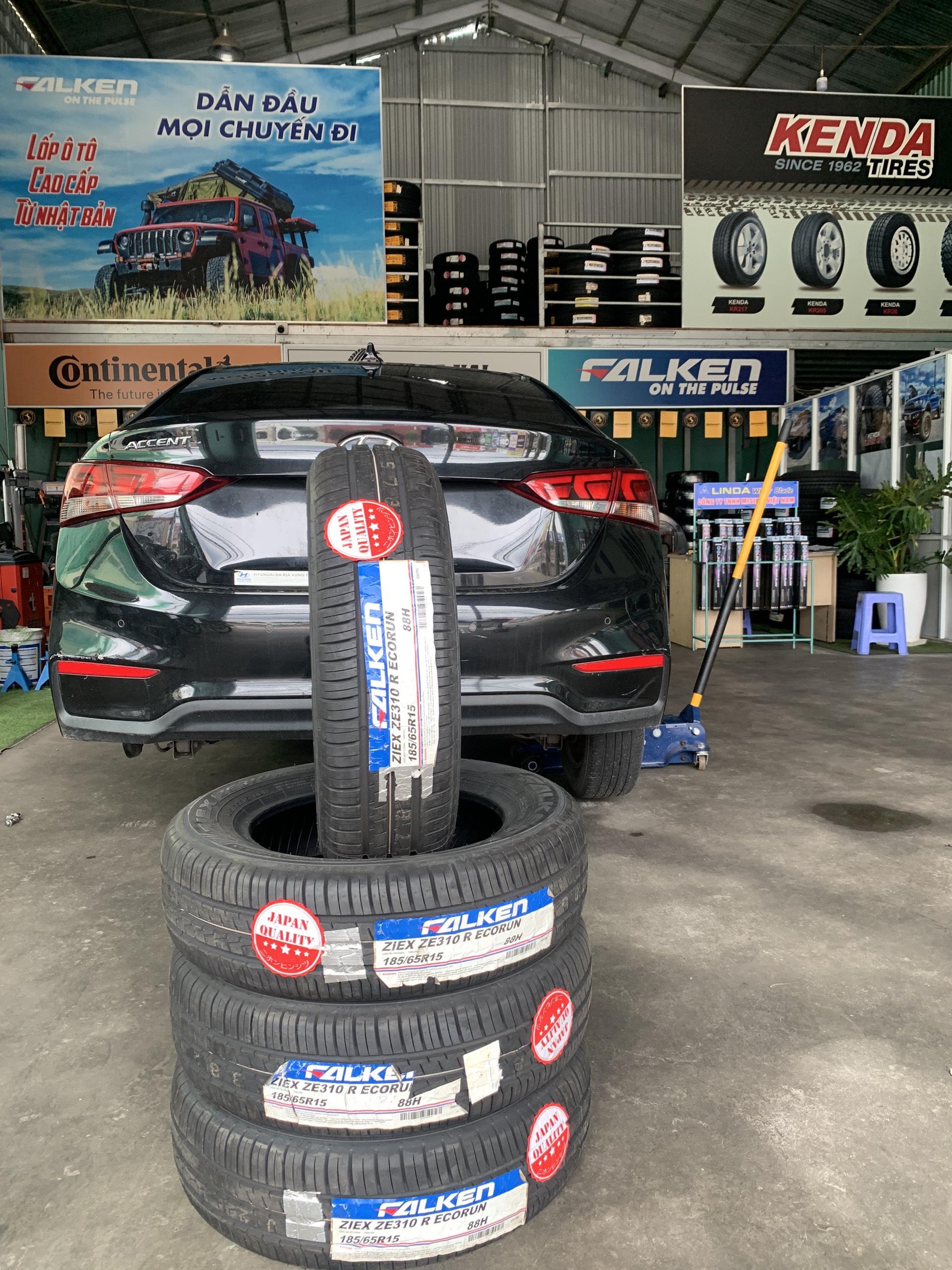 REVIEW : Xe Hyundai Accent thay lốp 185/65R15 Falken ZE310 Ecorun Nhật Bản