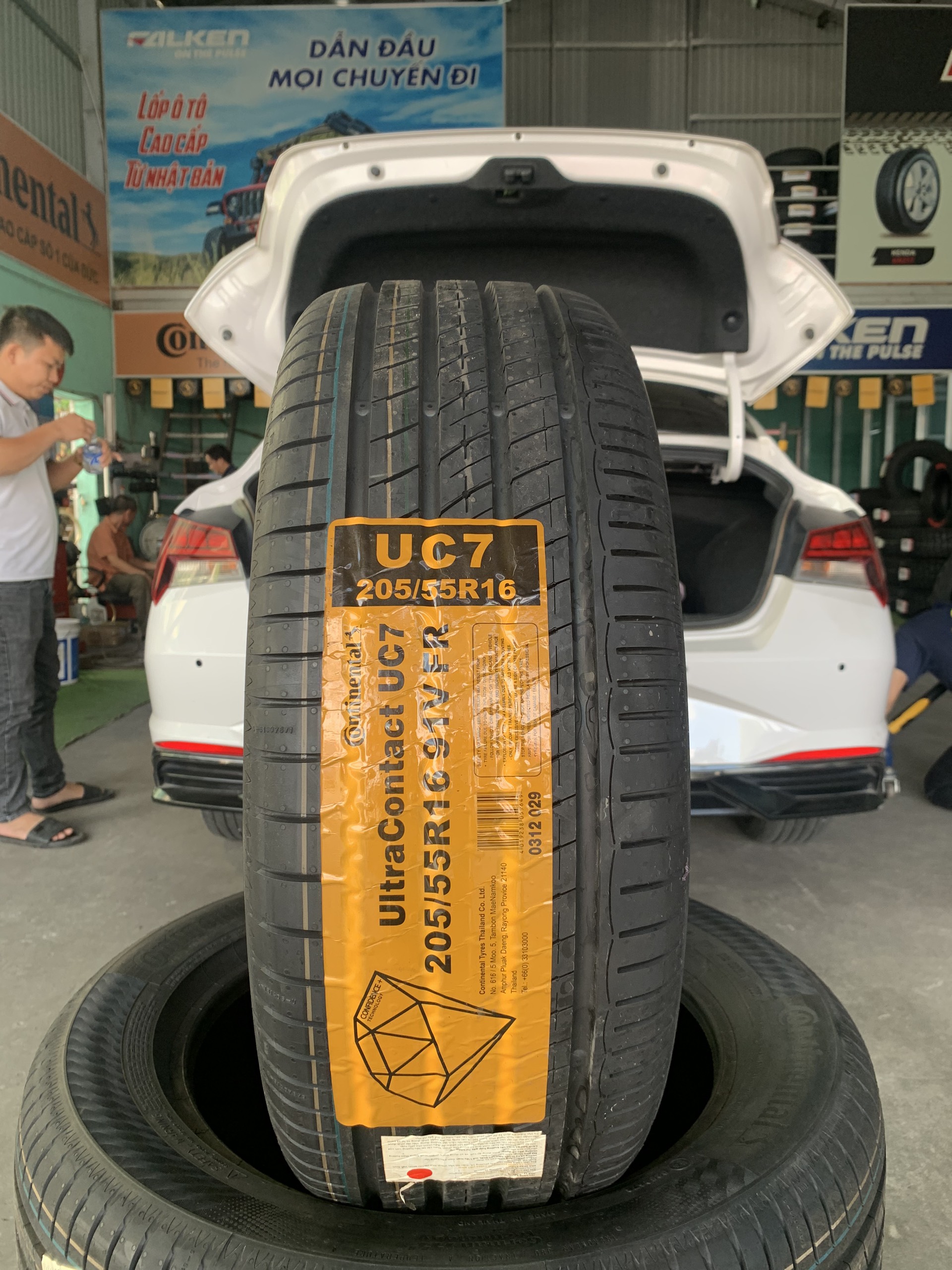 REVIEW : Xe Hyundai Elantra thay lốp 205/55R16 Continental UC7 Đức
