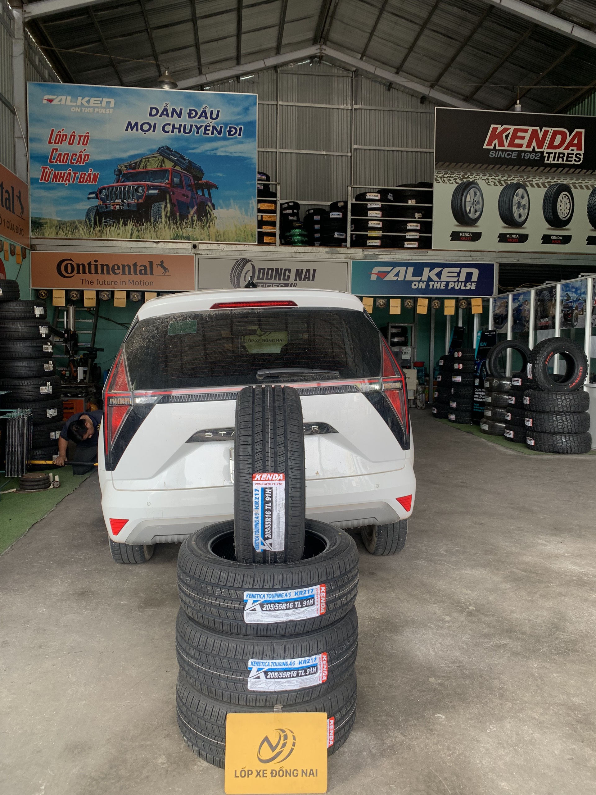 REVIEW : Hỵundai Stargazer thay lốp 205/55R16 Kenda Touring A/S KR217