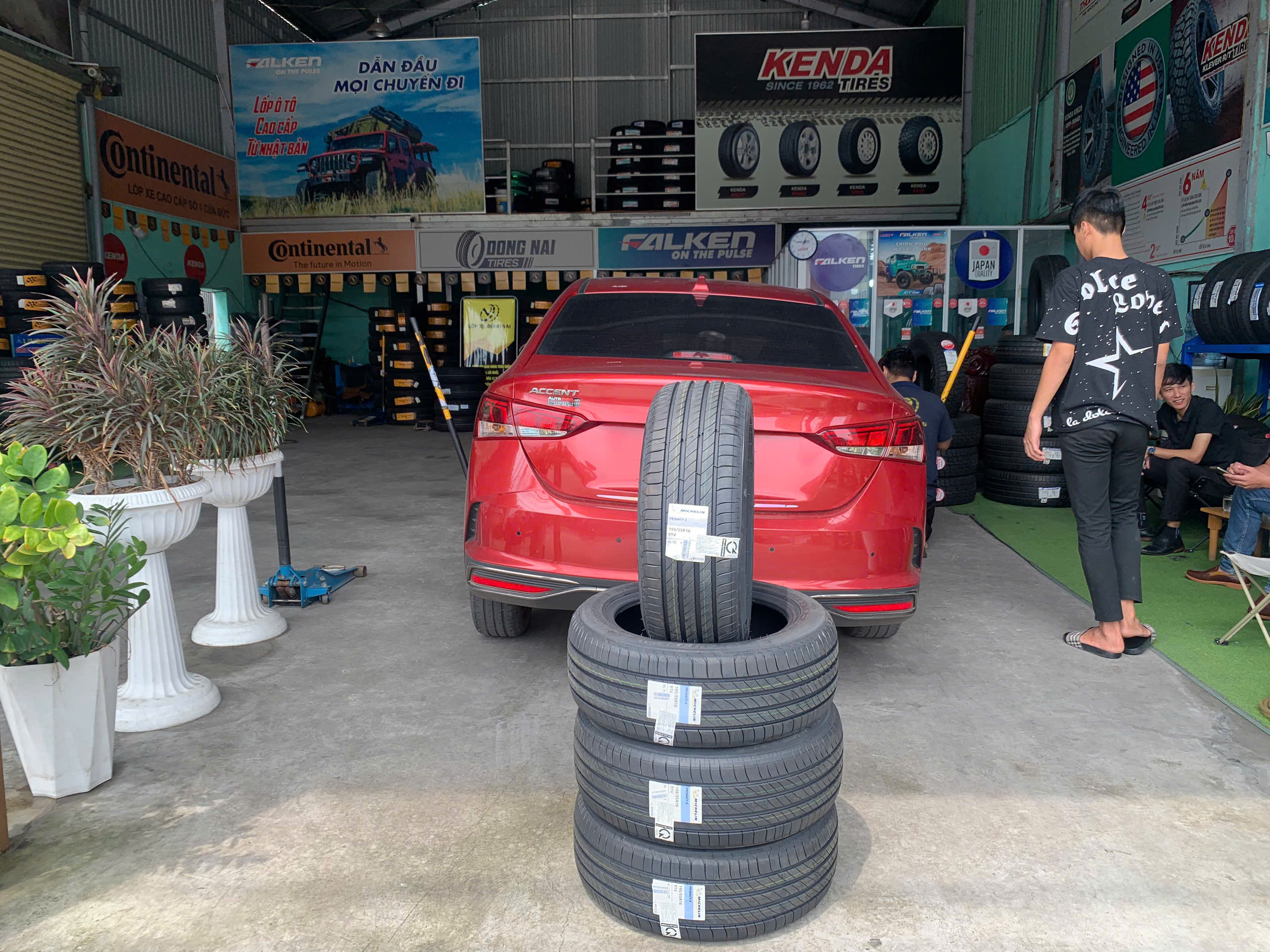 REVIEW : Xe Hyundai Accent thay lốp 195/55R16 Michelin Primacy 4