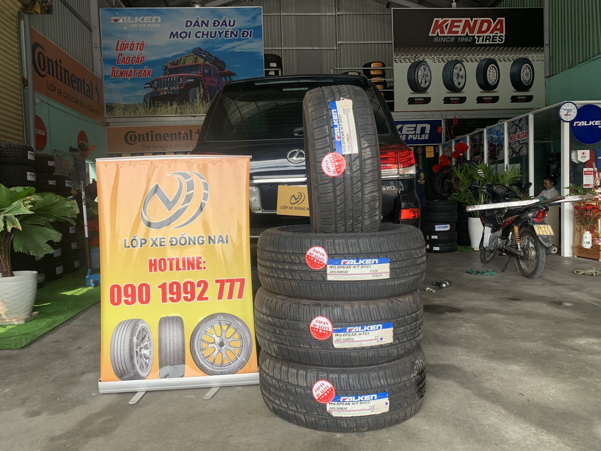 TƯ VẤN : Thay lốp xe Lexus LX570 ở Biên Hoà, Đồng Nai.